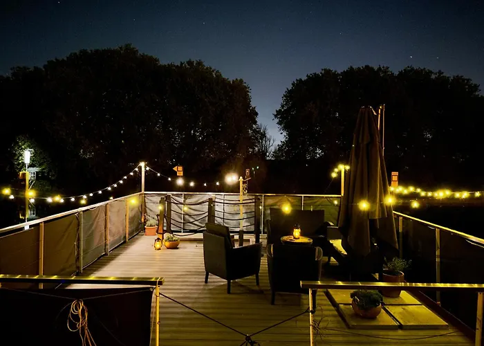 Hausboot Iron Franz- Entspannung Auf Dem Wasser * Düsseldorf